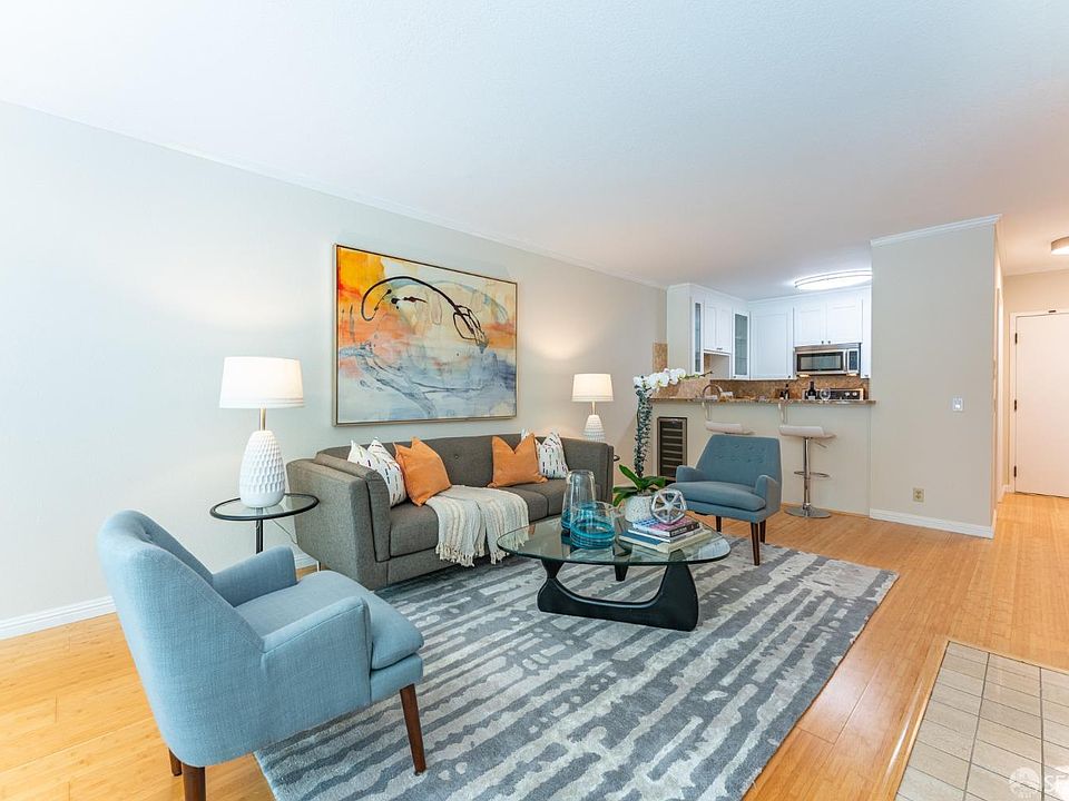 1st image of 1111 Bay St APT 202