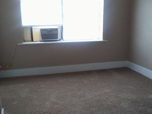4th image of 571 S University Blvd APT 4