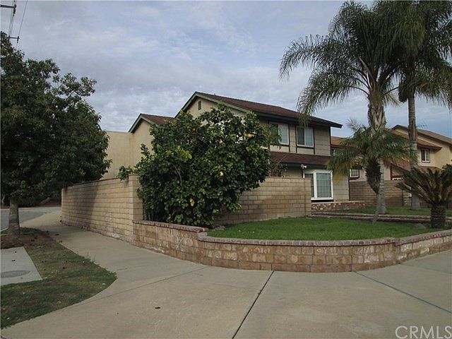 1st image of 501 E Fairfield Ct