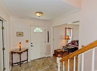 270 Boght Rd, Watervliet, NY 12189