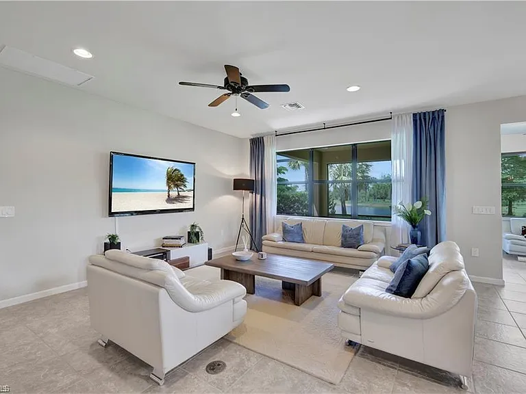7103 Lily Way — Photo 8