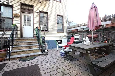 Rented by Bedford 6 Real Estate