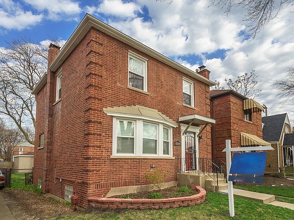 3rd image of 8239 S Oglesby Ave