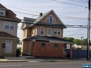 570 Grand Ave, Ridgefield, NJ 07657