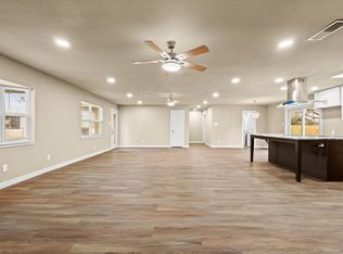 612 S Mills Dr, Euless, TX 76040