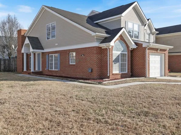 2589 Hartley St, Virginia Beach, VA 23456