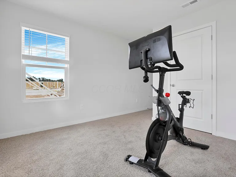 6302 Marinelli Dr N — Photo 32