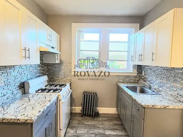 372-374 S 20th St, Newark, NJ