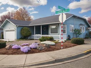 2104 SW Garden Valley Way, Grants Pass, OR 97526