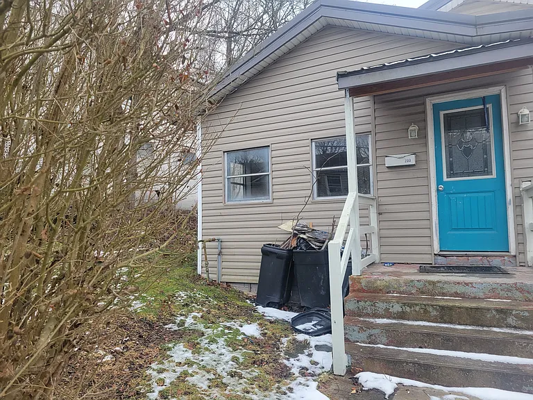200 E Prince St — Photo 8