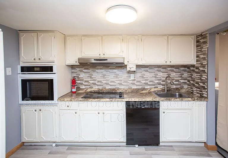 16 Radnor Ct — Photo 33