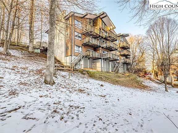 4th image of 1499 Sugar Mountain Drive #7