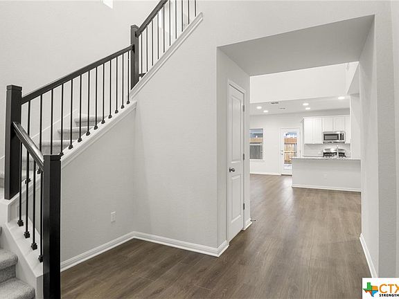 5th image of 249 Pelican Bay Cir