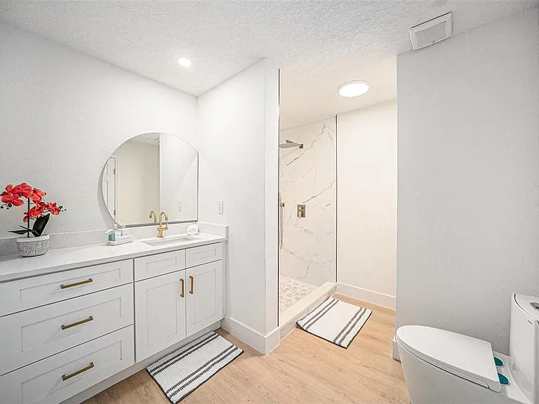 3812 W Rogers Ave — Photo 21