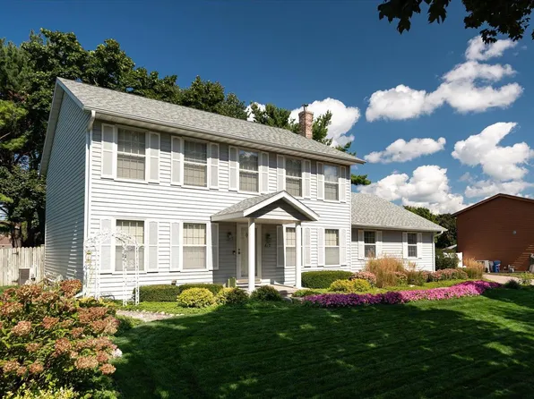 617 Grove STREET, Onalaska, WI 54650