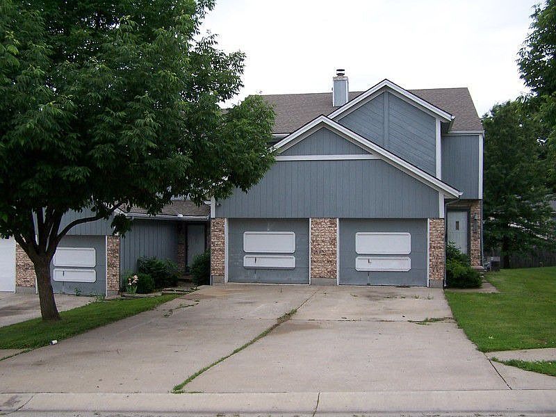 1st image of 508 NE Malibu Dr
