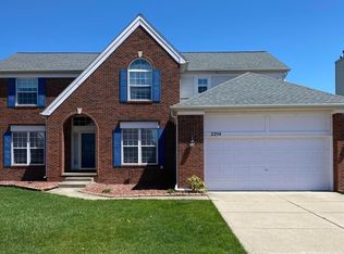 2254 Boulder Ridge Blvd, Ann Arbor, MI 48103