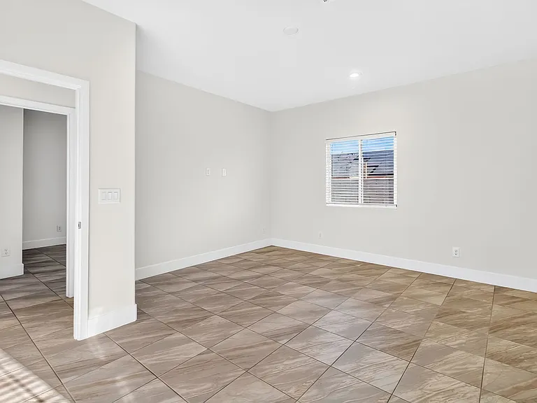 4078 Welter Ave — Photo 13