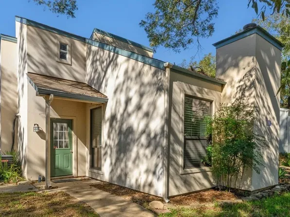 10 Townhouse Cir, Wimberley, TX 78676
