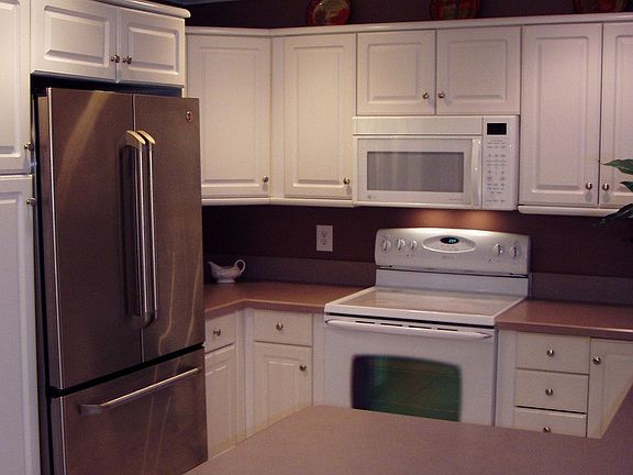 2nd image of 2 Barker Ct