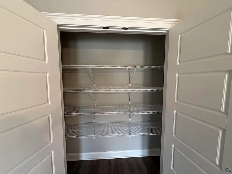 521 Edgarton Way — Photo 11