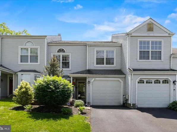 105 Parkview Way, Newtown, PA 18940