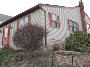 696 Grant St, Hazleton, PA 18201