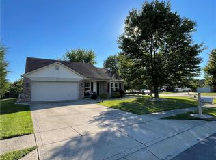 228 Pineview Dr, Mooresville, IN