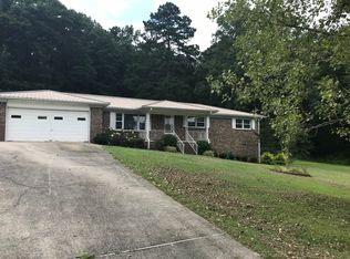 191 Lakeshore Dr, Rainbow City, AL 35906