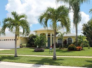 107 Twin Lakes Way, Royal Palm Beach, FL 33411