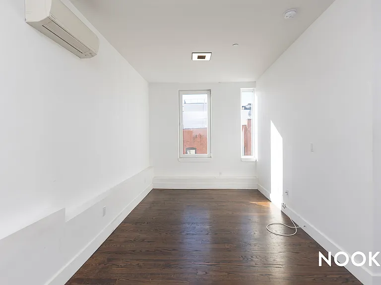 794 Rogers Ave #4D — Photo 3