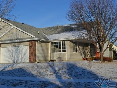 1614 S Campbell Trl #7, Sioux Falls, SD, 57106