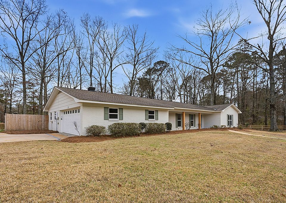 1st image of 11 Terrapin Hill Rd S