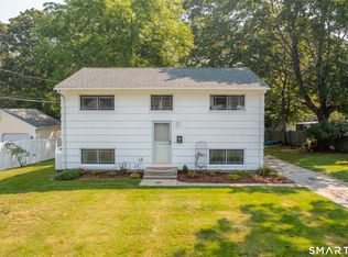 57 Nantucket Dr, Groton, CT 06355