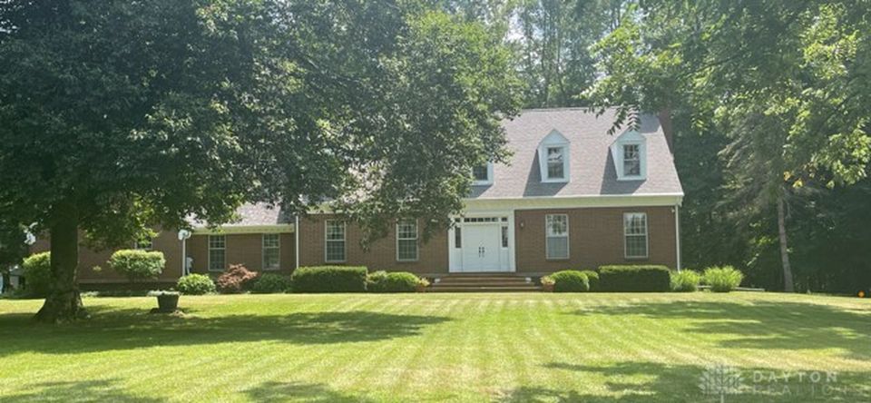Real estate listing image