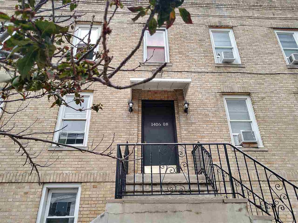 1st image of 1406 8th St APT 8