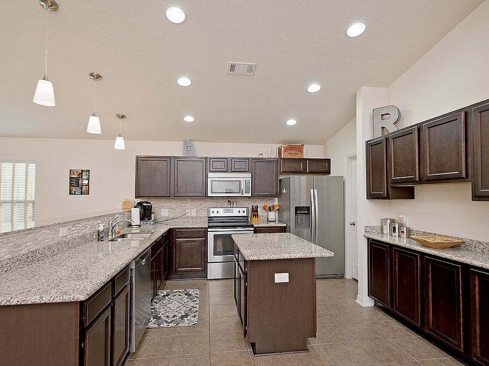 1st image of 8410 Island Dr