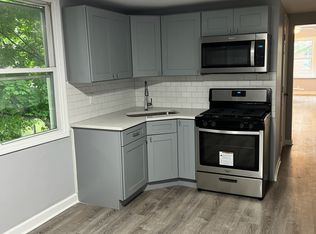 659 W 43rd Pl #2, Chicago, IL 60609
