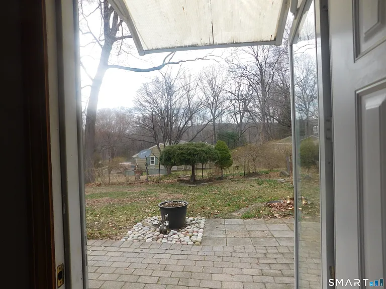6 Daybreak Ln #STUDIO — Photo 7