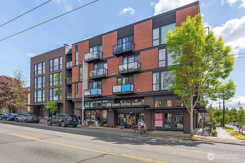 2nd image of 1601 N 45th Street #214