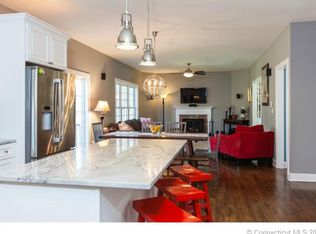 281 Warpas Rd, Madison, CT 06443