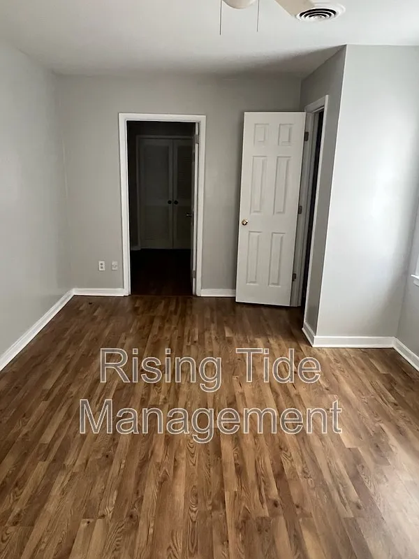4 bed, 2.0 bath, 1500 sqft, $1,025 — Photo 4
