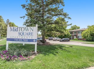 33095 Forest St #3-145, Wayne, MI 48184