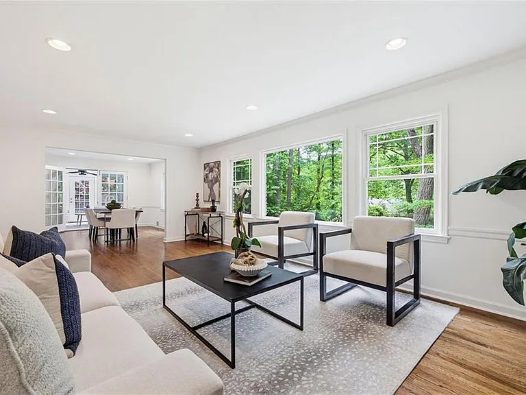 445 Forest Hills Dr — Photo 11