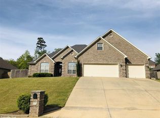 136 Oneida Way, Maumelle, AR 72113