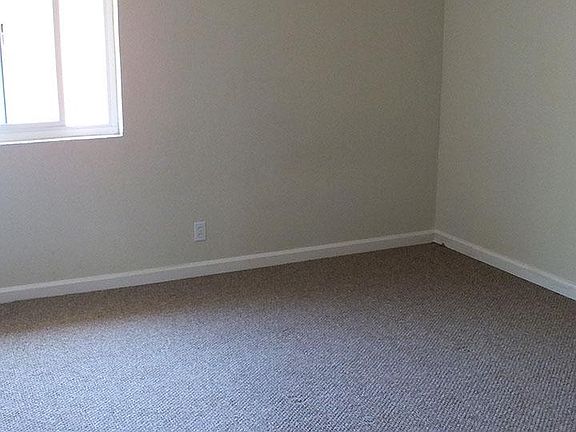 5th image of 3449 Agate Dr #3