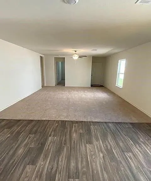 521 Locksley Cv — Photo 3