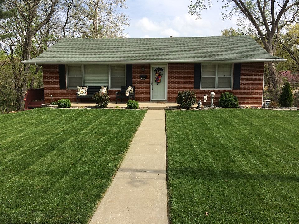 1st image of 2202 Marilyn Dr