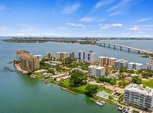 590 Golden Gate Point #5, Sarasota, FL 34236