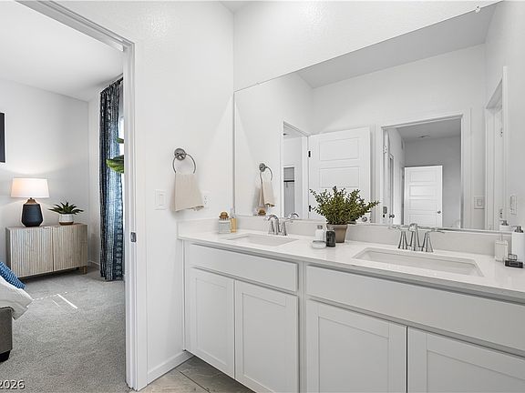 5th image of 144 Harper Crest Ave